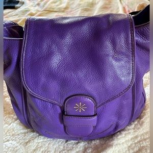 ISAAC MIZRAHI BEAUTIFUL PURPLE LEATHER HANDBAG.Authentic
